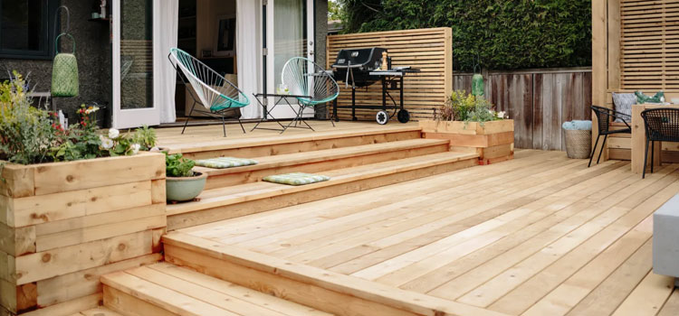 Cedar Decking in South Gate, CA