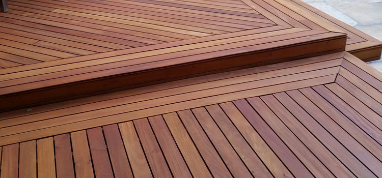 Redwood Decking Material in South Gate, CA