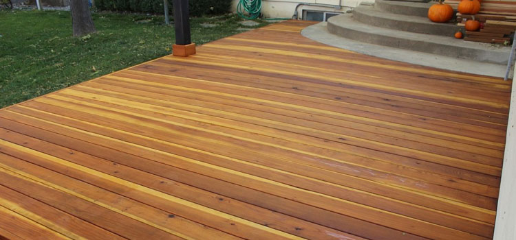 Smooth Redwood Decking in South Gate, CA